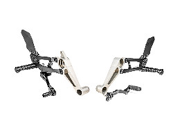 FACTOR-X GILLES TOOLING HINTERE FUSSRASTEN FÜR APRILIA TUONO 660 2020-2023