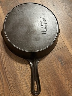 Nice Vintage Fully Restored Vollrath #7Cast Iron Skillet with Heat ring Clean