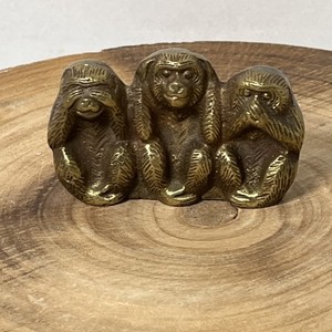 Objets rares en vente sur votre brocante en ligne Emmaüs