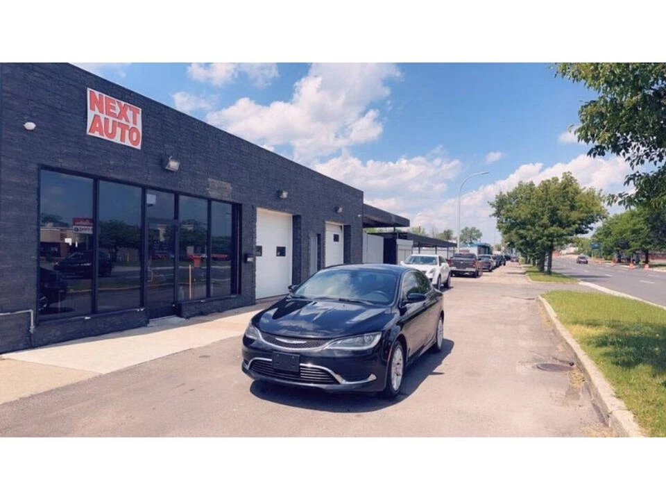 2016 Chrysler 200 Limited 4dr Sedan - Image 2 of 4