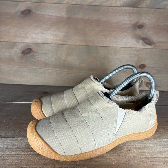 keen howser II womens size shoes brown fur lined comfort