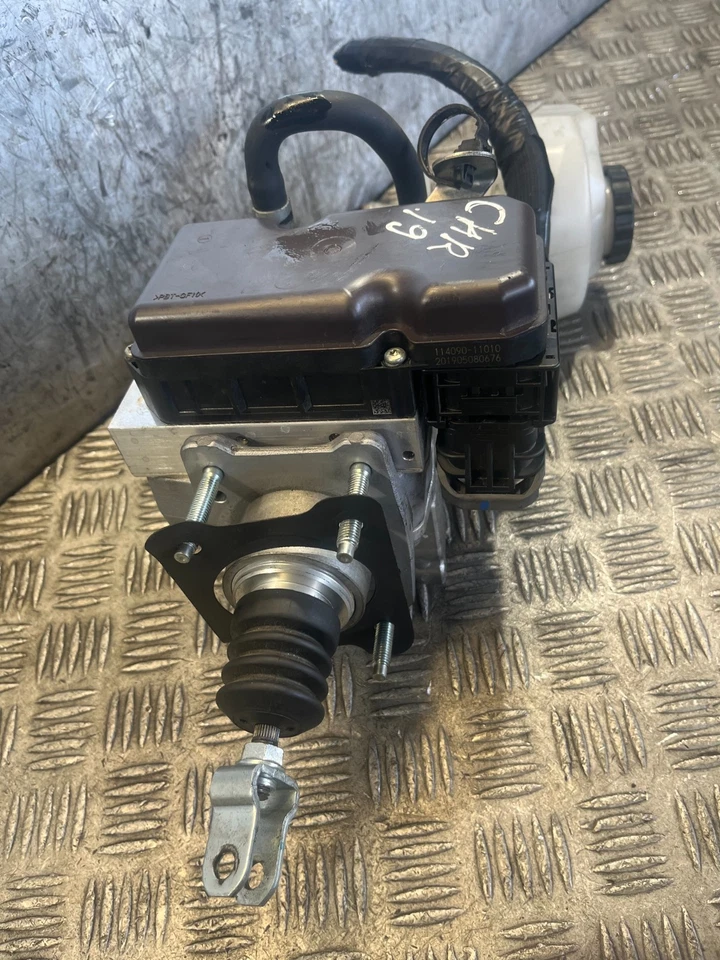 TOYOTA CHR MASTER BRAKE CYLINDER WITH ABS PUMP 47270-47040 1.8L AUTO SUV 2019 - Image 3 of 4