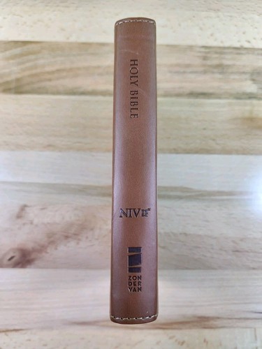 NIV Compact Holy Bible, Tan & Black Duo-Tone, 2011 Zondervan Red Letter Edition - Picture 3 of 7