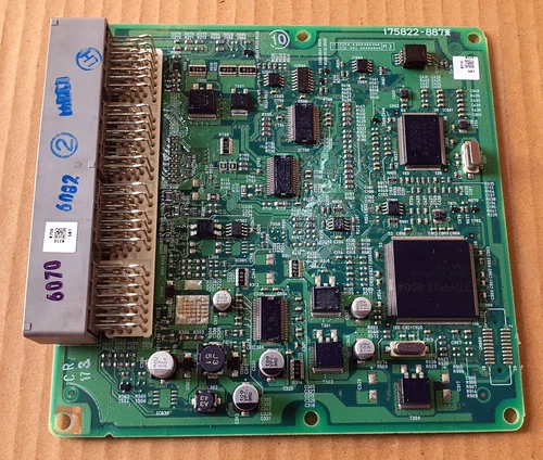 Toyota Hilux KUN35R KUN35L 89666-0K570 ENGINE CONTROLL OEM JDM - Picture 6 of 9