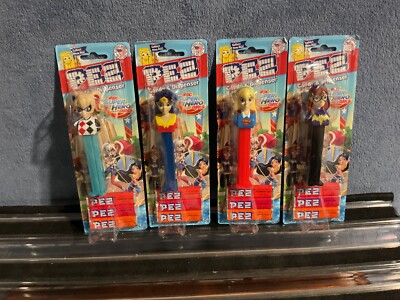 Pez DC Super Hero Girls, Mint on Cards