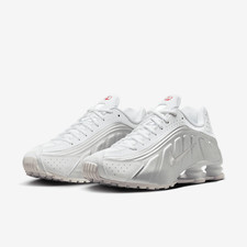 NIKE Shox R4 HQ1988-101 White White Bright Crimson Metallic Silver