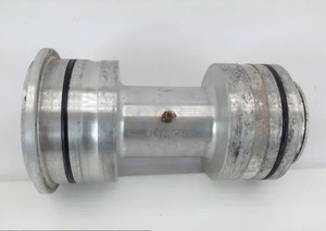 Rear Wheel Axle Bearing Carrier 2005 Yamaha YFZ450SE Special Edition 1068A PARTS