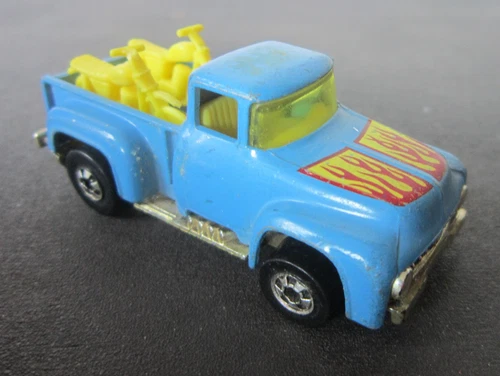 Vintage 1973 Hot Wheels 1956 BLUE FORD TRUCK Hood flames 2 Motorcycles Hong Kong