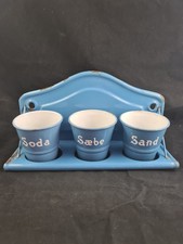 Wandregal Soda Seife Sæbe Sand Wandhalterung Madam Blå blau Emaille antik alt