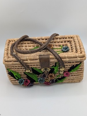 Vintage Handmade 3D OOAK Woven Straw Handbag Purse W/ Flowers Embroidered Leaves