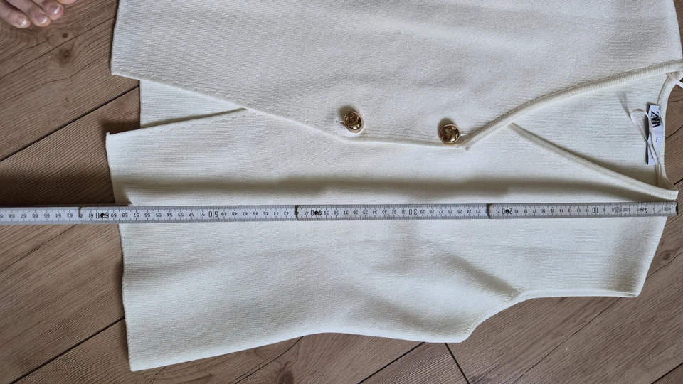 Zara Damen Strickweste Cardigan beige Gr. XL V-Ausschnitt Knopfleiste ärmellos - Bild 3 von 4