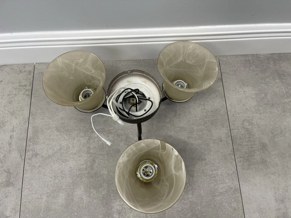 64 Inch Hunter Torrence Ceiling Fan Replacement Light With Glass Shades! 55045 - Image 3 of 4