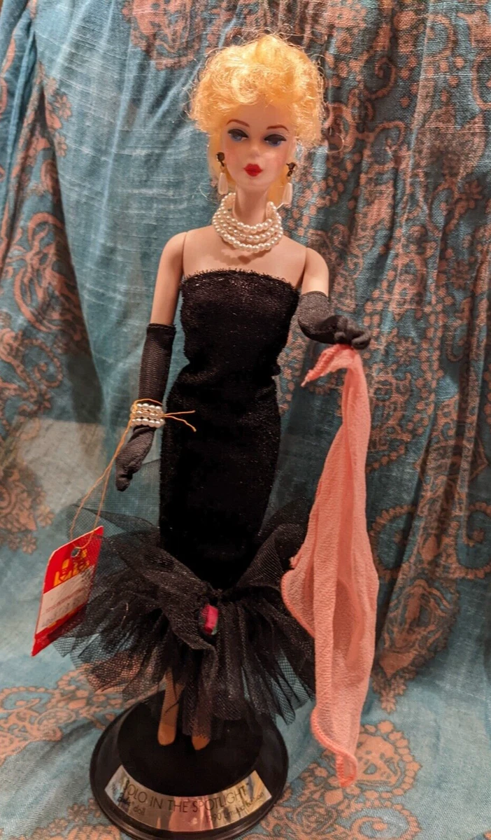 Porcelain 1990 Year Manufactured Barbie Dolls & Doll Playsets