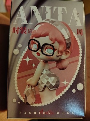 TNT SPACE ANITA Fashion Week Series PVC/ABS Figurine Blind Box ANM-ACXA 2023