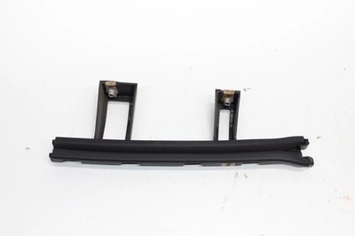 2019-2025 CHEVROLET SILVERADO 1500 REAR RIGHT SIDE DOOR WINDOW GLASS GUIDE OEM