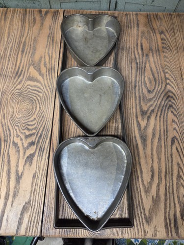Vintage Commercial 3 Heart Farmhouse Rural Country Katzinger Baking Tray Unique 