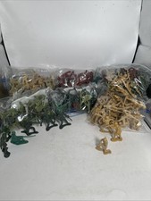 Lot Of Plastic Army Men. Beige , Red , Green . Bridges , Weapons , Buildings