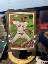 2021 Topps Update #US252 Raisel Iglesias Gold #/2021