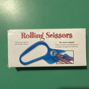 Giftco Rolling Scissor Designed To Cut Paper Straight The First Time
