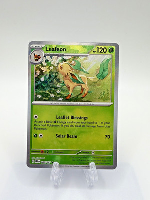 Pokemon Leafeon 005/131Poke Ball Pattern Prismatic Evolution NM English