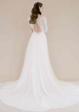 Allure Wedding Dress NEW - SIZE 8 - IVORY - LACE/CHIFFON - CHAPEL LENGTH