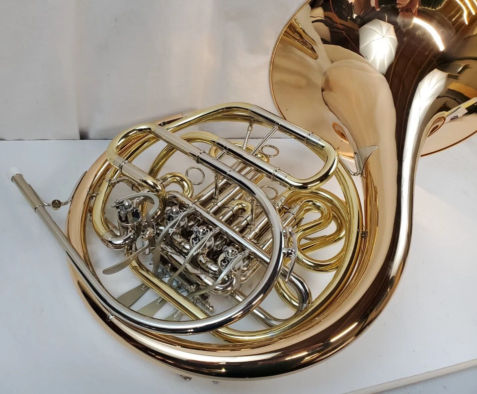 HOLTON "FARKAS" MODELO H181 4 VÁLVULAS DOBLE CUERNO FRANCÉS ROSA LATÓN CAMPANA CAJA ABIERTA Foto 3 de 4