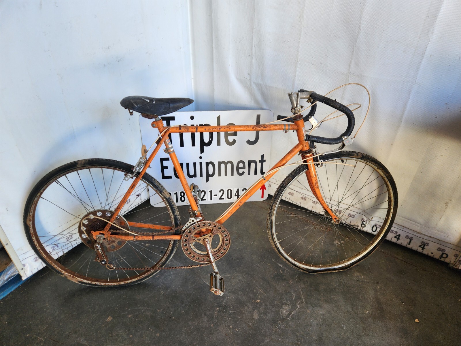 Vintage Western Flyer 10 Speed Bicycle (95.00 USD) Vintage Western Flyer 10 Speed Bicycle (95.00 USD)