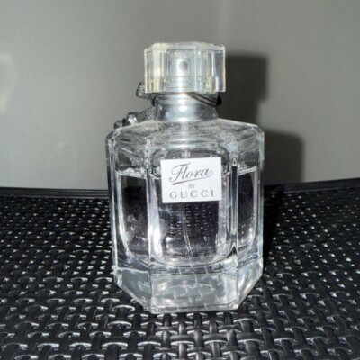 GUCCI FLORA GENEROUS VIOLET EAU DE TOILETTE NATURAL SPRAY 50 ML/ 1.6 FL.OZ. 3/4