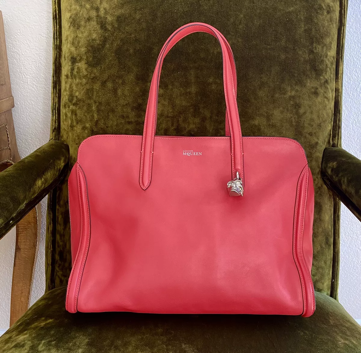Alexander mcqueen online handbag skull
