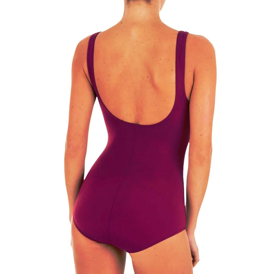 Nuevo con etiquetas Traje de baño Nabaija Aquafitness rosa oscuro 1 pieza XL/2XL Foto 2 de 3