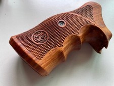 New Grip For S W, K/L Frame Square Butt Grips, Checkered hardwood; Ksq06