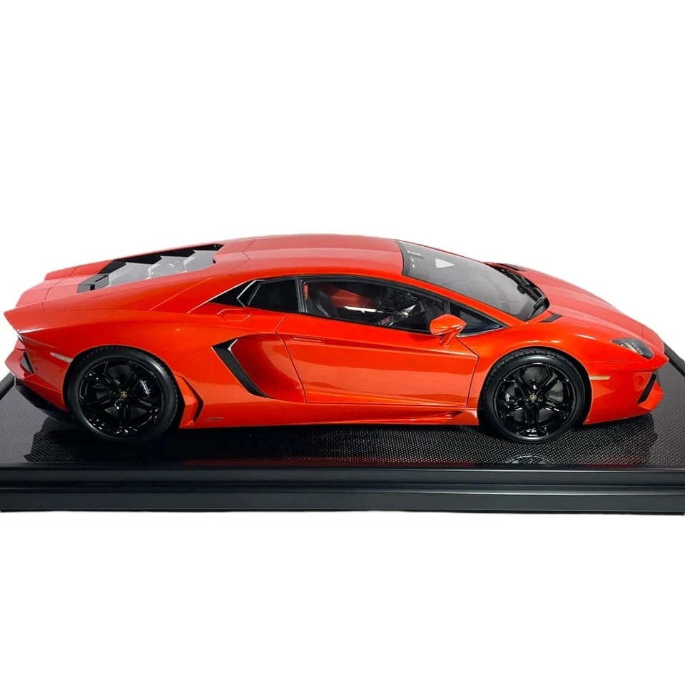 Modellino Auto Amalgam Fine Models 1/8 Lamborghini Aventador LP 700-4 Orange - Immagine 3 di 4