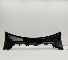 Mercedes-Benz GLA H247 Scheibenwischerverkleidung vorne A2478300001 RHD 2020 33138880