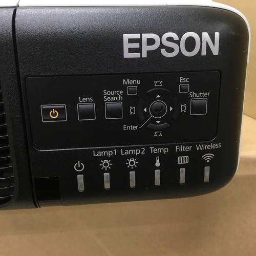 Epson Business Projector EB-Z8350W 8500 lumens, Remote control,operation checked - Picture 6 of 8
