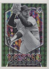 2021 Panini Mosaic Vintage Green Mosaic Prizm Bert Blyleven #V11 HOF 00jz