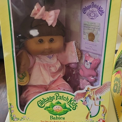 Cabbage Patch Kids Babies Girl Doll Brown Hair Outfit Bear Birth Certificate