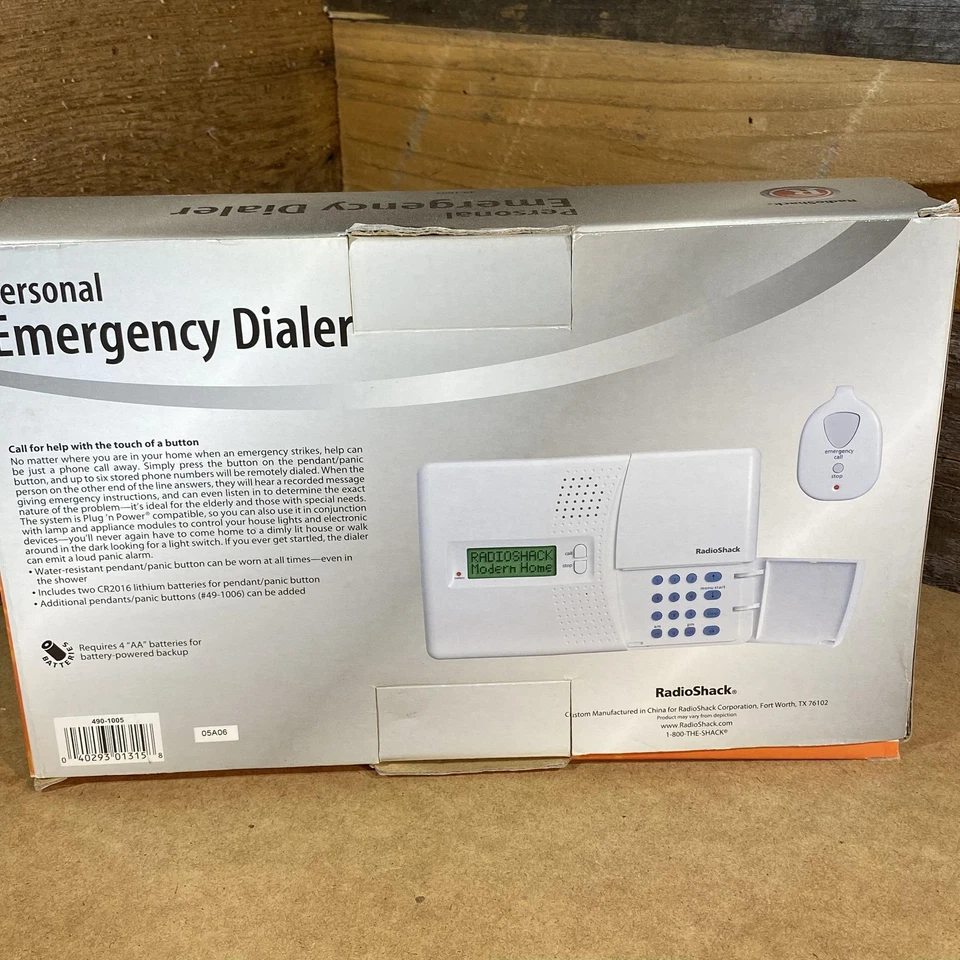 RadioShack Personal Emergency Dialer 49-1005 Medical Alert System w/Pendant - Image 2 of 3