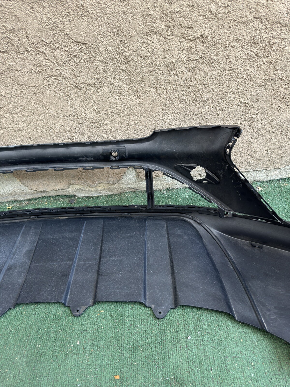 2021 2022 2023 BENTLEY BENTAYGA GEN 2 FRONT BUMPER COVER OEM 36A807103DBBS1