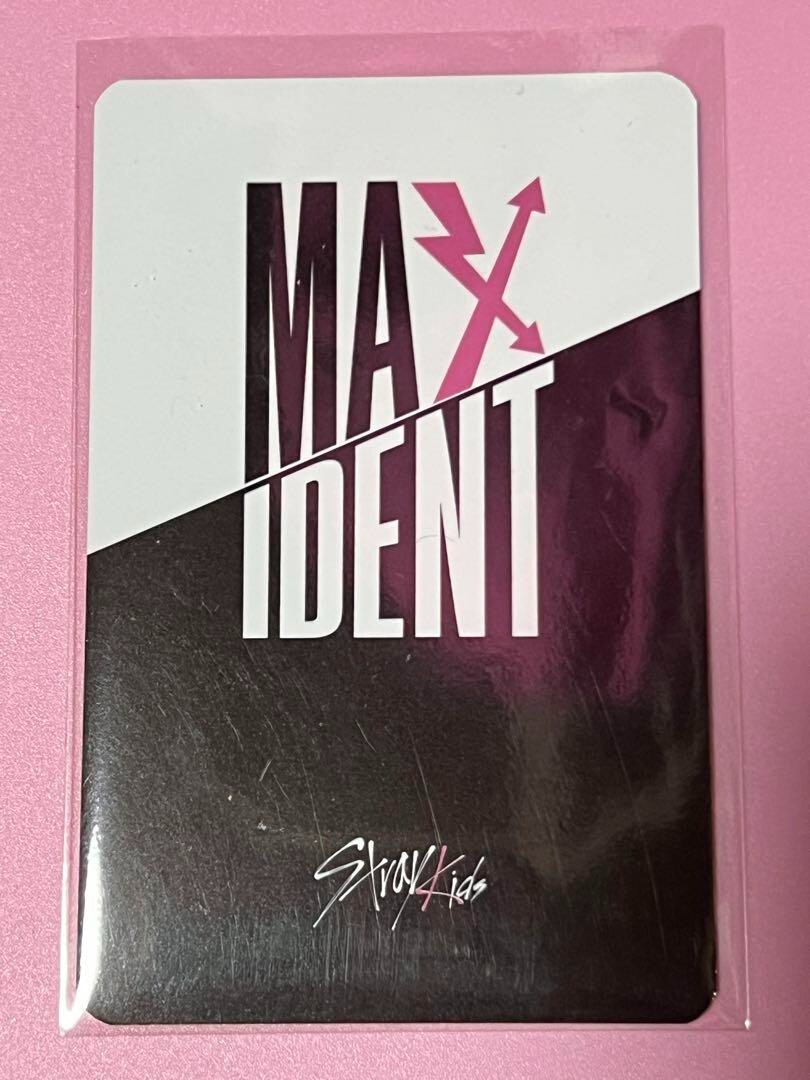 Stray kids Bang Chan Official Photo Card MAXIDENT Blue Dream Stray kids Bang Chan Official Photo Card MAXIDENT Blue Dream