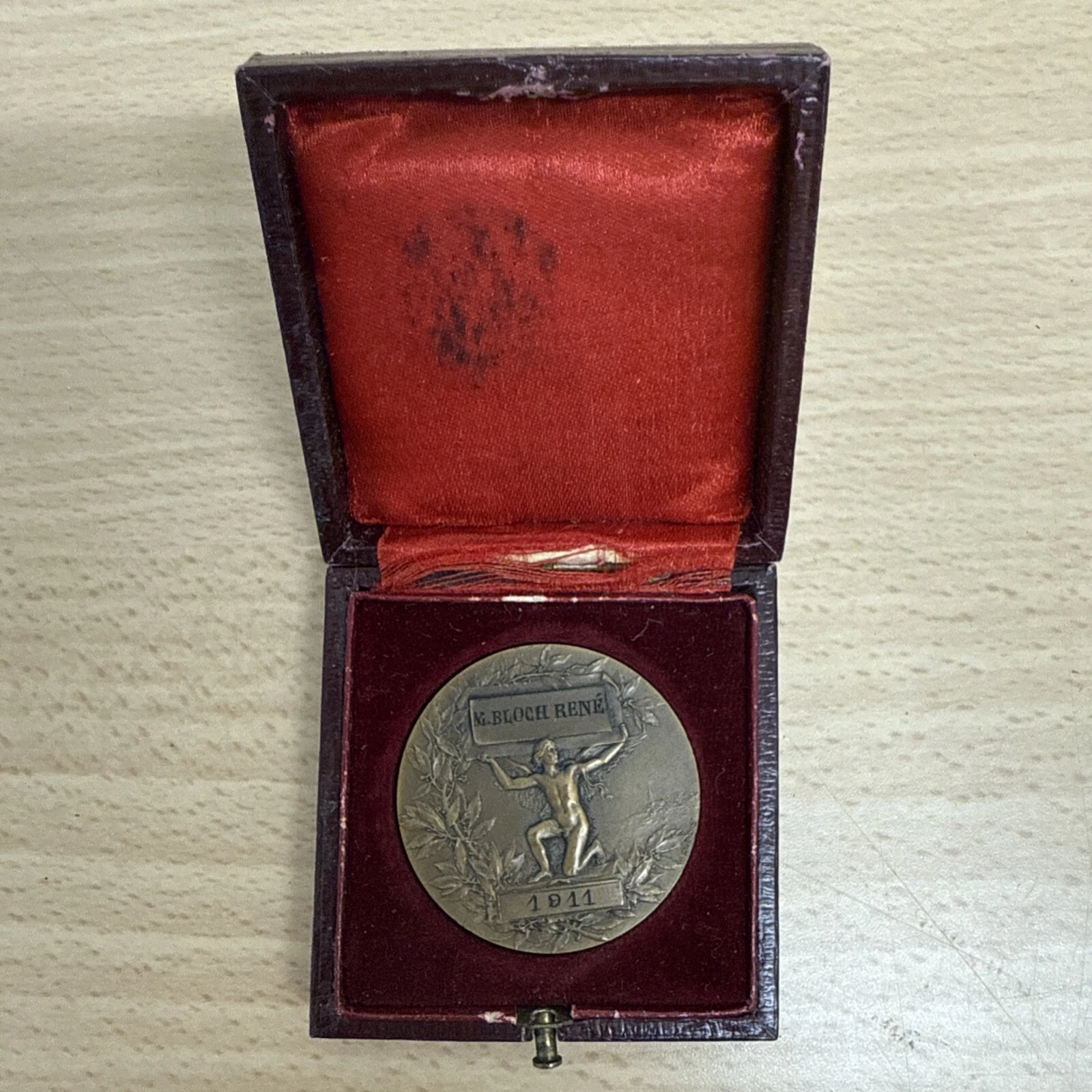 Médaille Société D’enseignement Professionnel Du Rhône Fondée En 1864 En Bronze