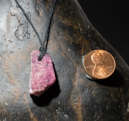 Sapphire pink corundum Ruby Crystal gemstone Pendant Necklace - Picture 2 of 12