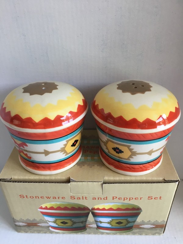 Salt and Pepper Set Stoneware 