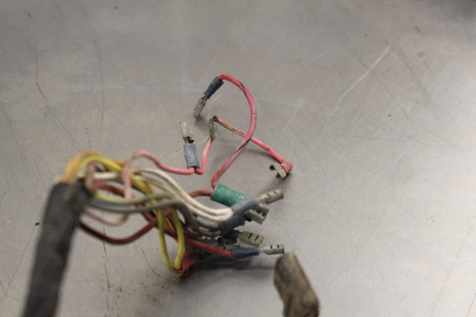 2002 Arctic Cat 400 2x4 MAIN ENGINE WIRING HARNESS MOTOR WIRE LOOM W810 - Image 2 of 4