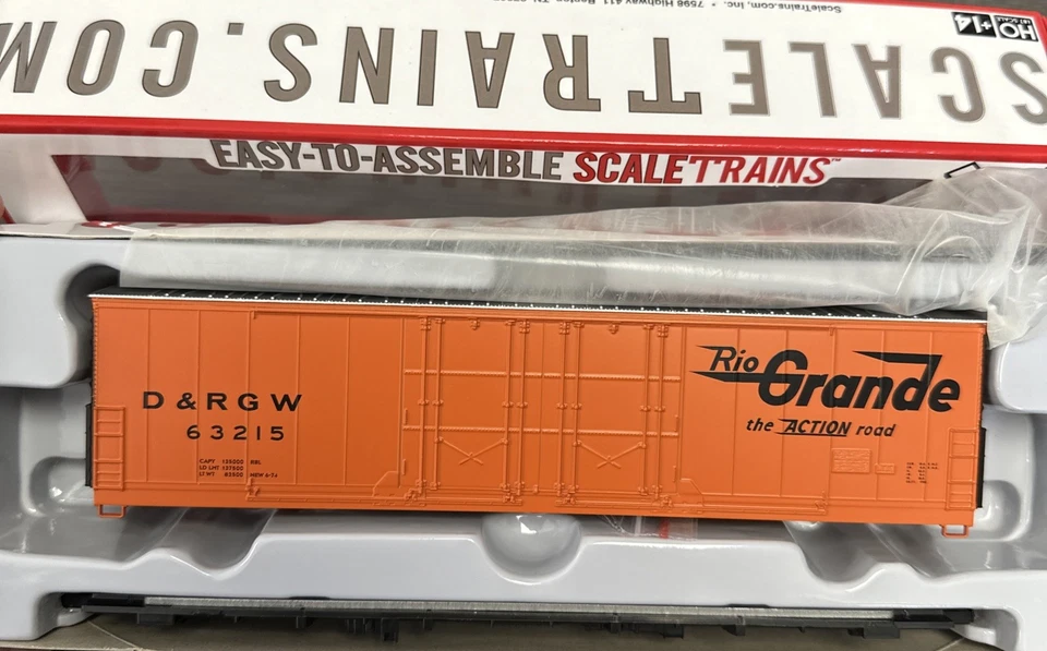 Scaletrains HO Scale Kit SXT1055 Evans 5100 RBl Dbl 8’ Plug Door Boxcar D&RGW - Image 3 of 3