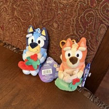 Bluey and Bingo Holding Christmas Stockings Plush Backpack Clips, 5" NWT