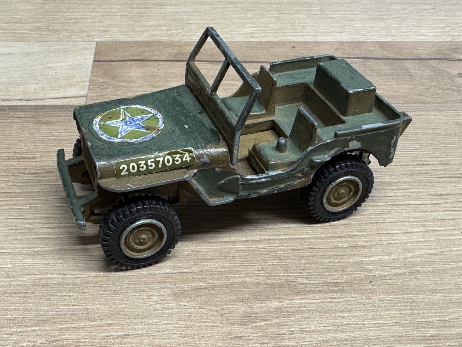 Dinky Toys Jeep US Army 24M - Roue Zamac, échelle 1:43, Rare, Occasion