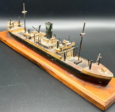 Basset-Lowke(?) Waterline Model (1/600) - TRAMP STEAMER - Ellerman, Blue Funnel?