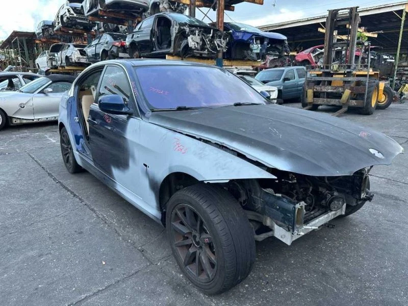 Driver Center Pillar Sedan Canada Market Fits 06-11 BMW 323i 889028 Foto 2 de 4