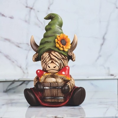 8''H Highland Cow with Green Hat Figurine Ornament Home Decor Unique Gift