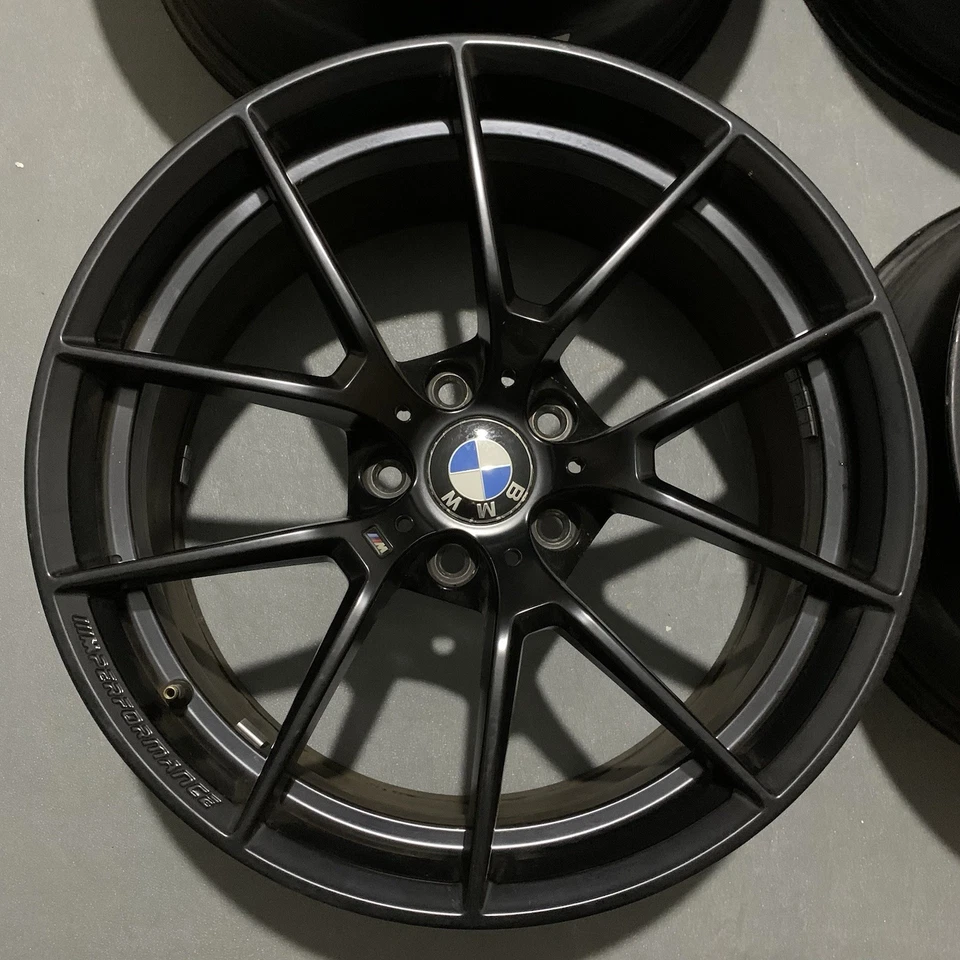 Set of 4 OEM Genuine BMW M4CS M3CS M4 M3 19'' 20” 763M F80 F82 F83 Wheels Rims - Image 2 of 4